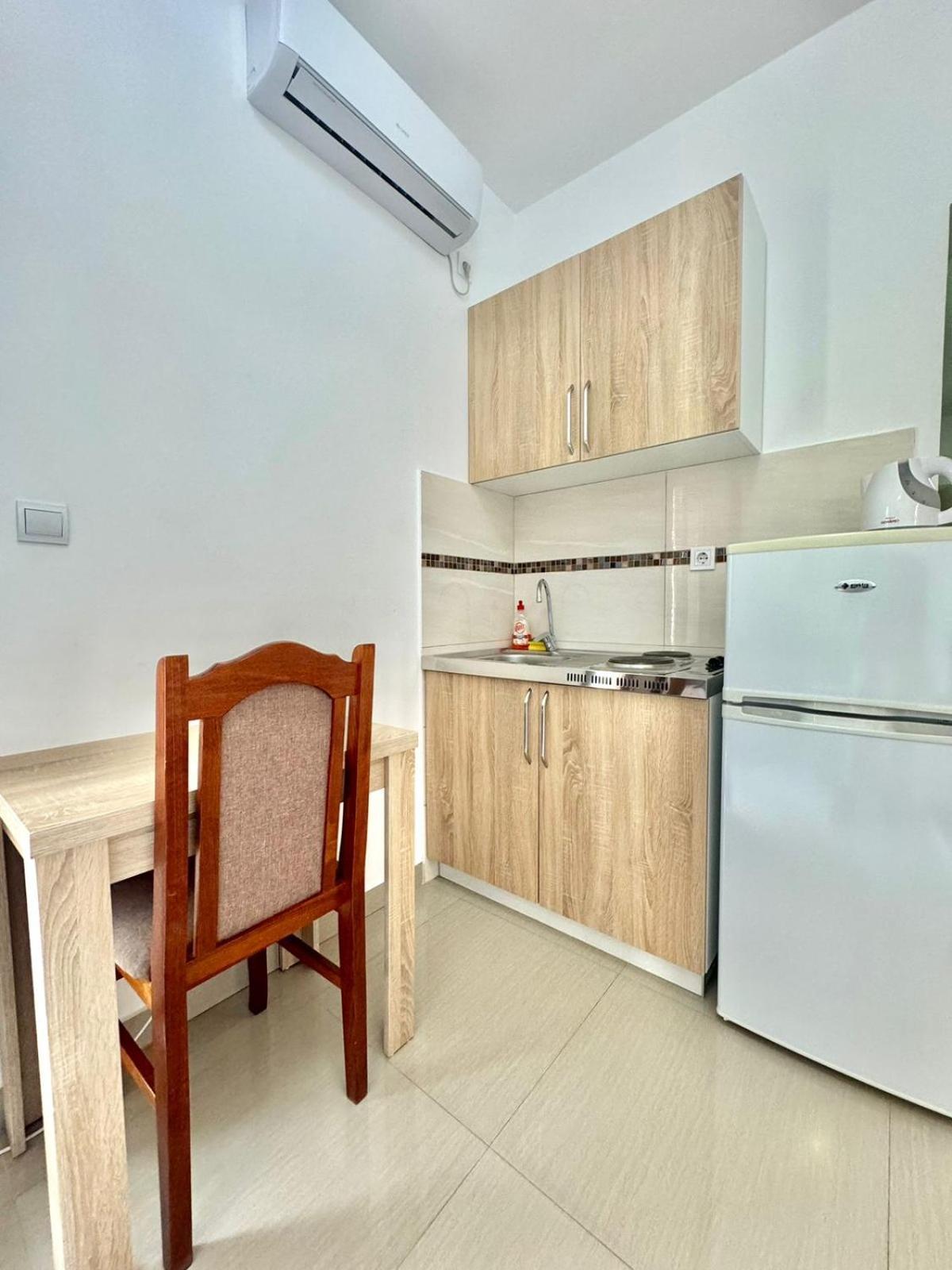 Stars Residence Petrovac Luaran gambar