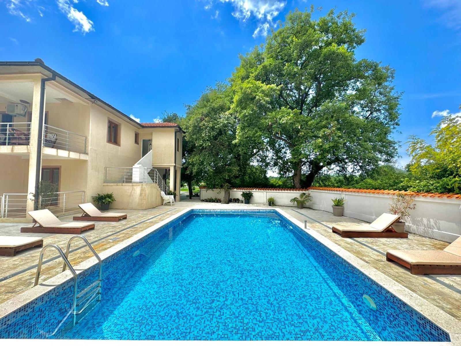 Stars Residence Petrovac Luaran gambar