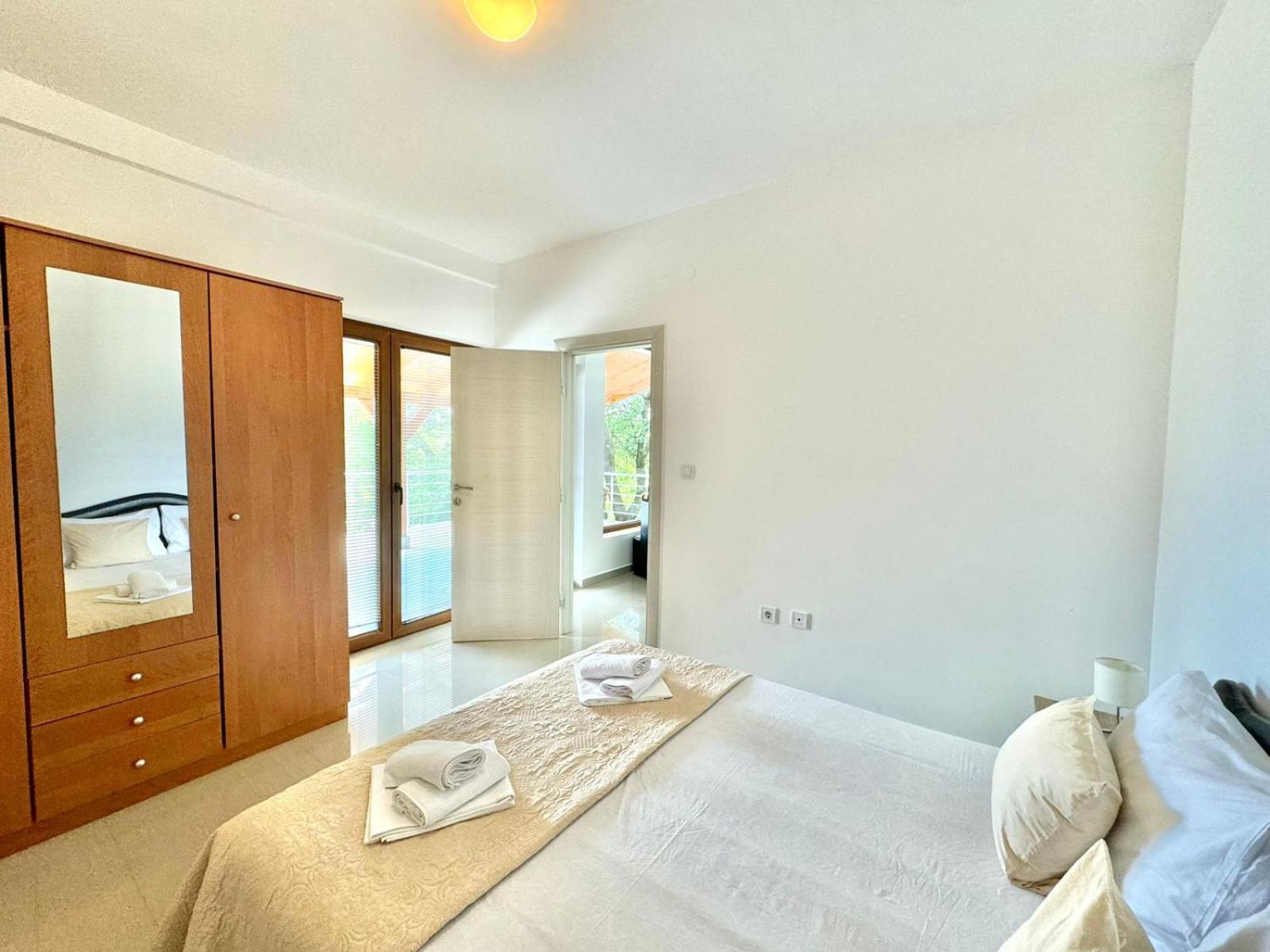 Stars Residence Petrovac Luaran gambar