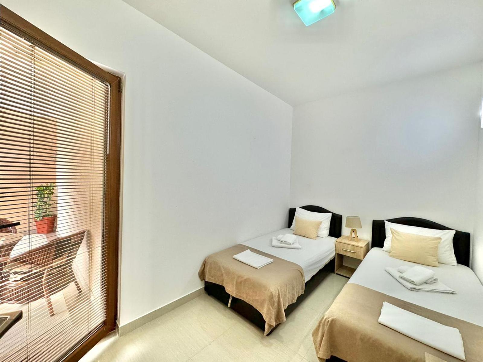Stars Residence Petrovac Luaran gambar