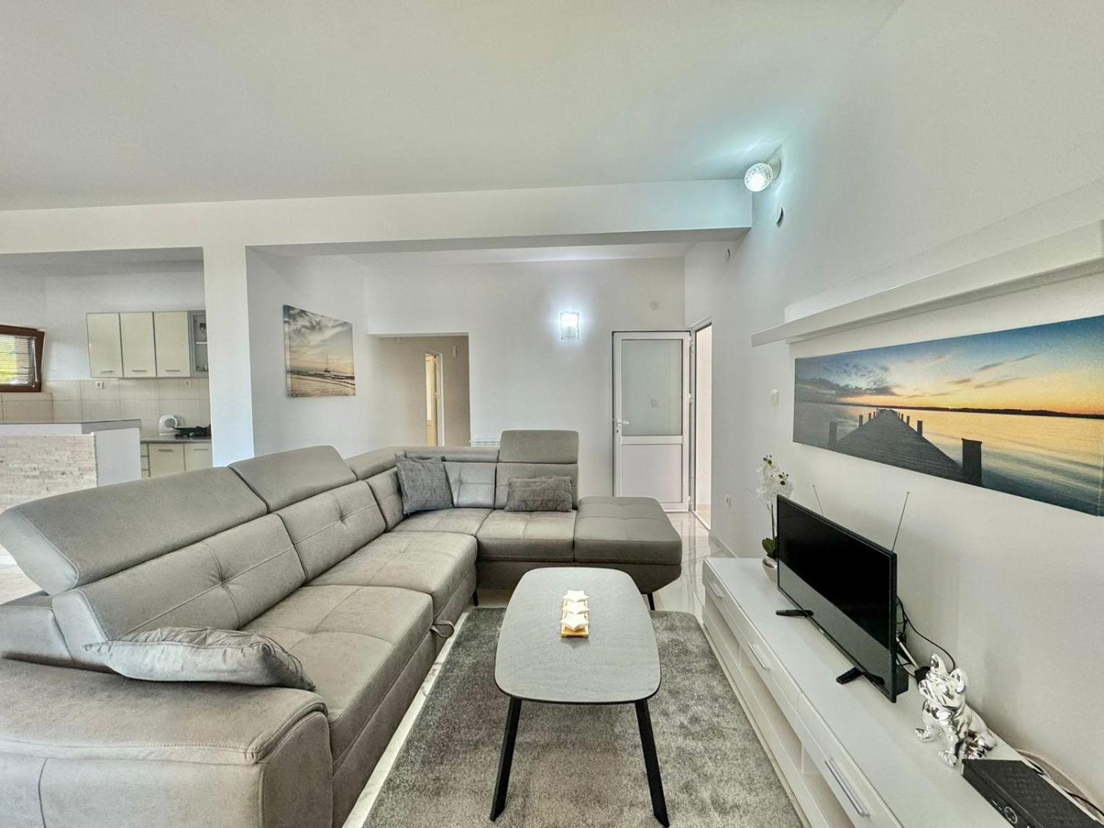 Stars Residence Petrovac Luaran gambar