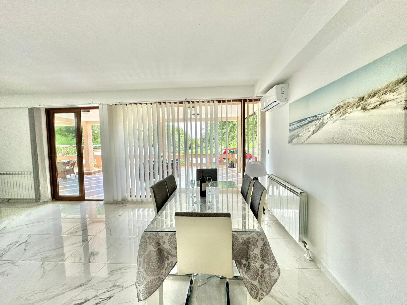 Stars Residence Petrovac Luaran gambar