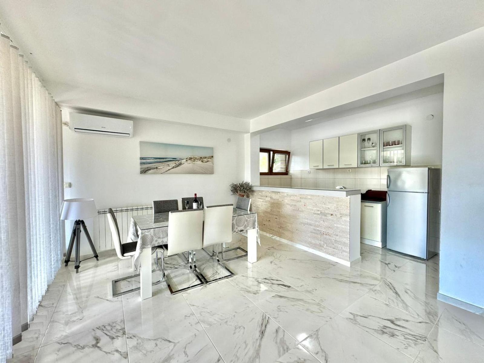 Stars Residence Petrovac Luaran gambar