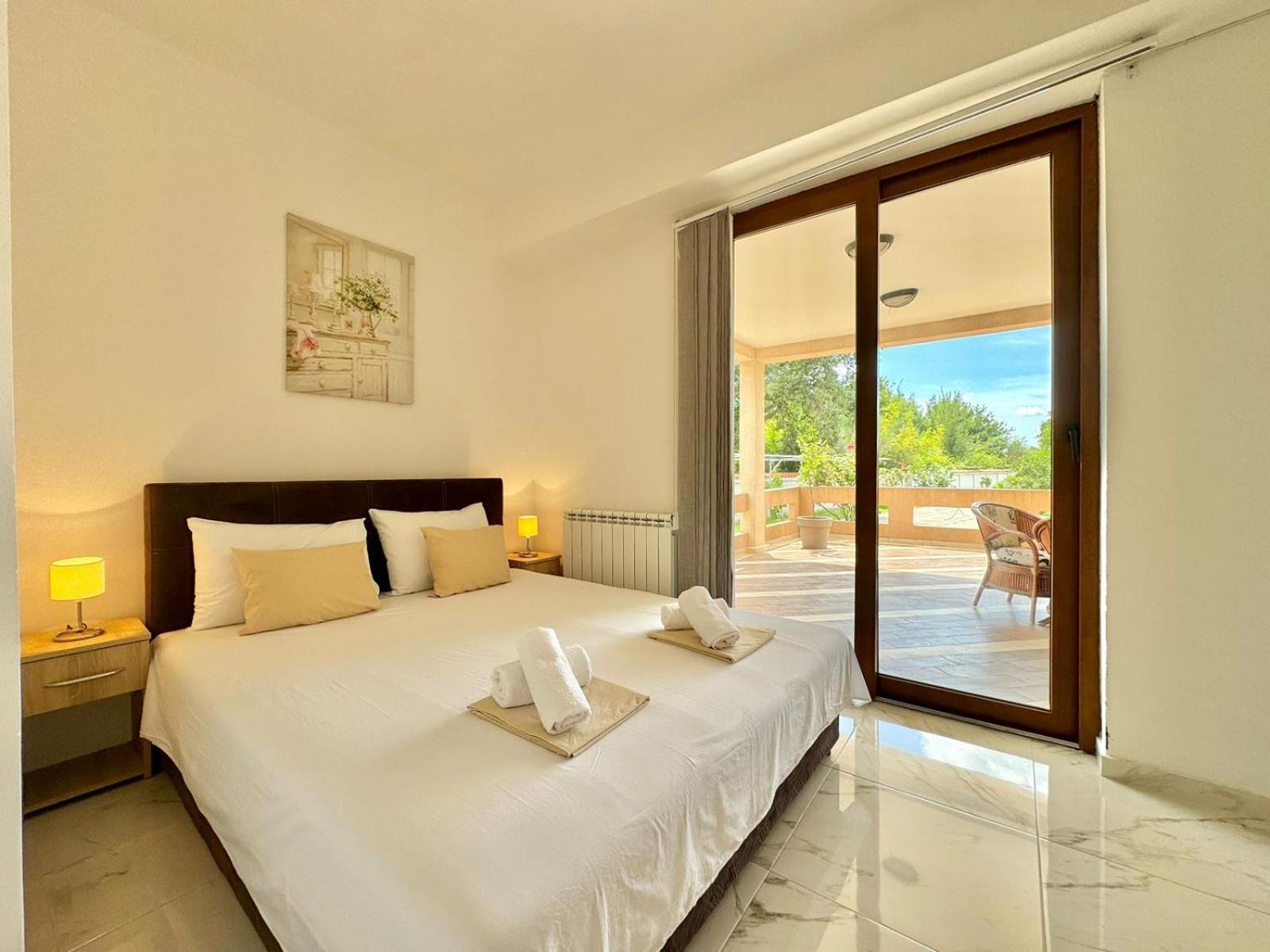 Stars Residence Petrovac Luaran gambar